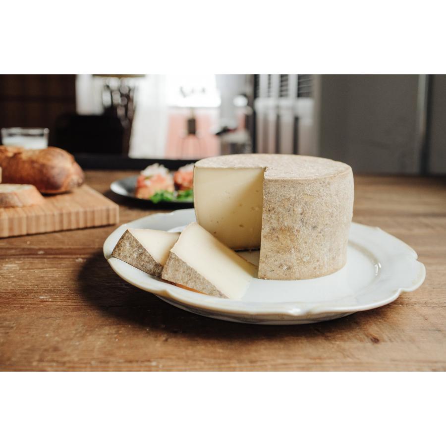 ＜ASUKAのチーズ工房＞はじめのチーズホール1kg